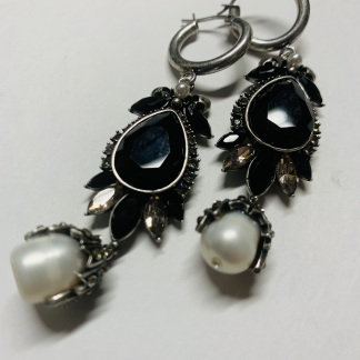 Alexander McQueen Black Drop Earrings | McQueen Gothic Silver White Pearl Hoop Drop Earrings
