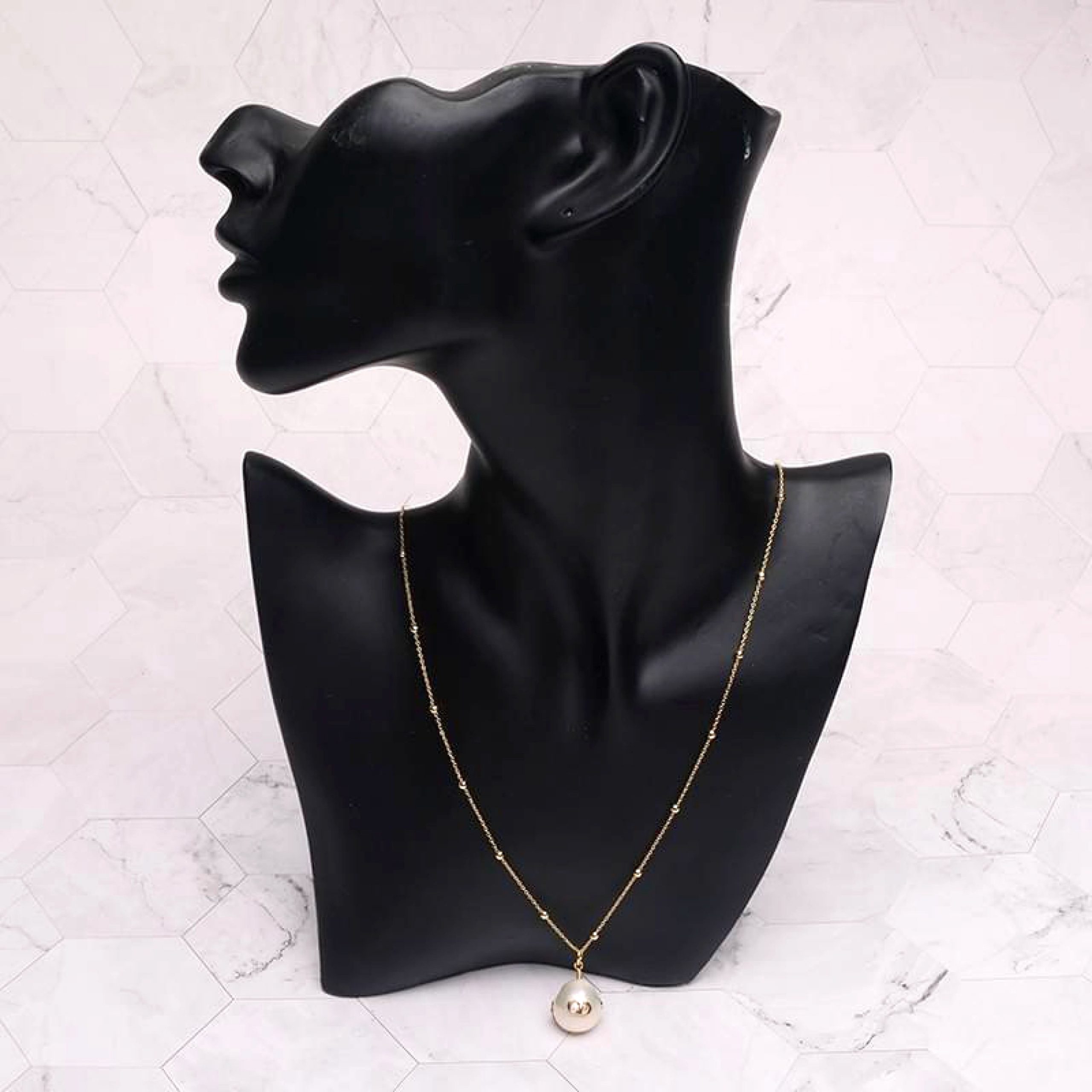 Christian Dior Gold Pearl Necklace | Dior Pearl Necklace - Image 4