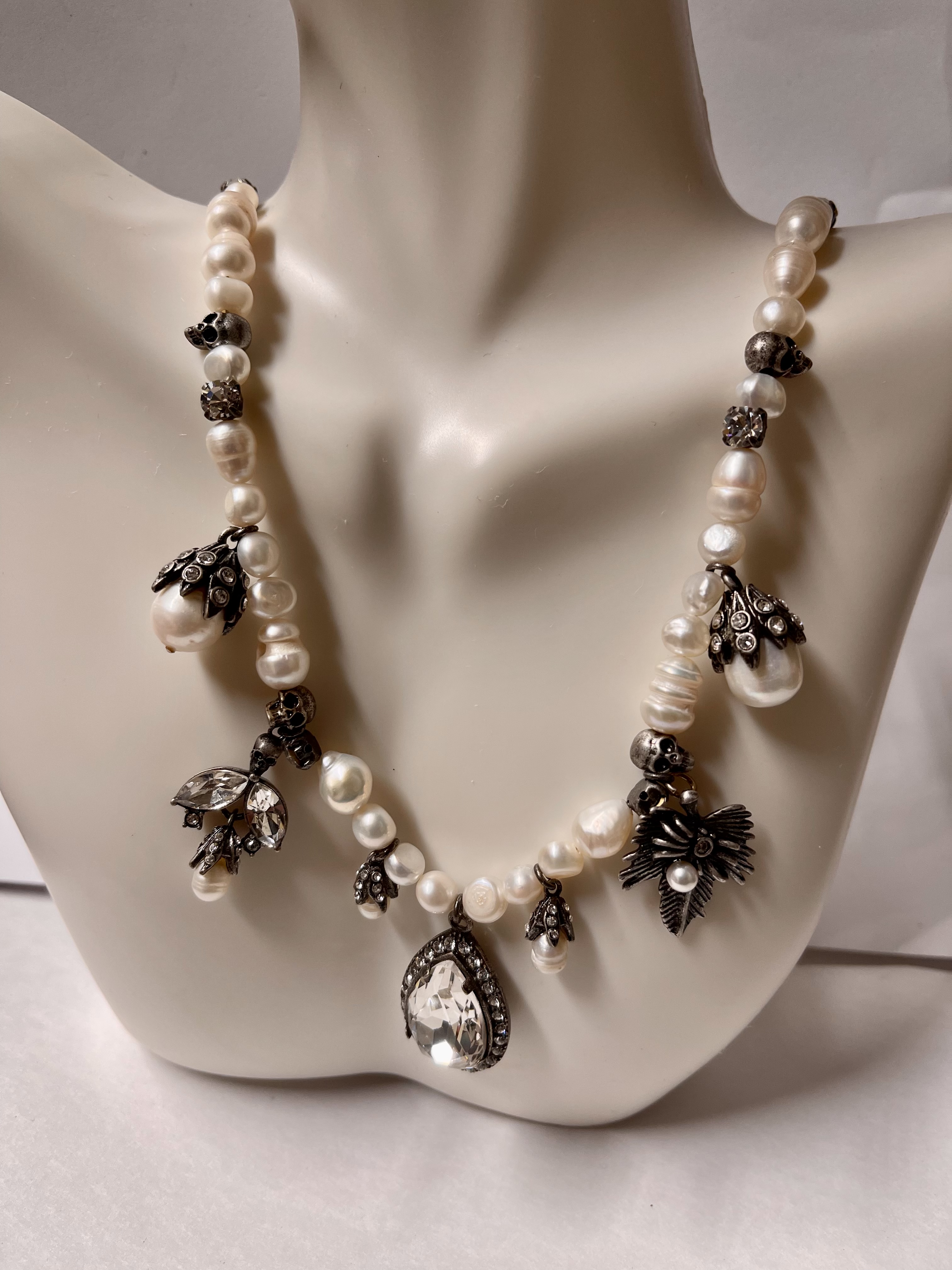Alexander McQueen Silver Crystal Beaded Pearl Necklace | Authentic Alexander McQueen Necklace - Image 4